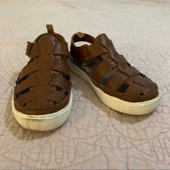 OshKosh | Boys Faux Leather Sandals - Picture 2 of 6